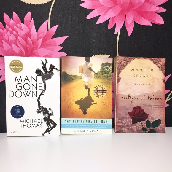 🍒5/$20🍒 Set of 3 Novels - Picture 1 of 4